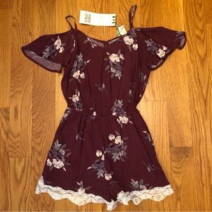 Mimi Chica Purple Floral Off Shoulder Strappy Romper Lace Shorts XS X-Small